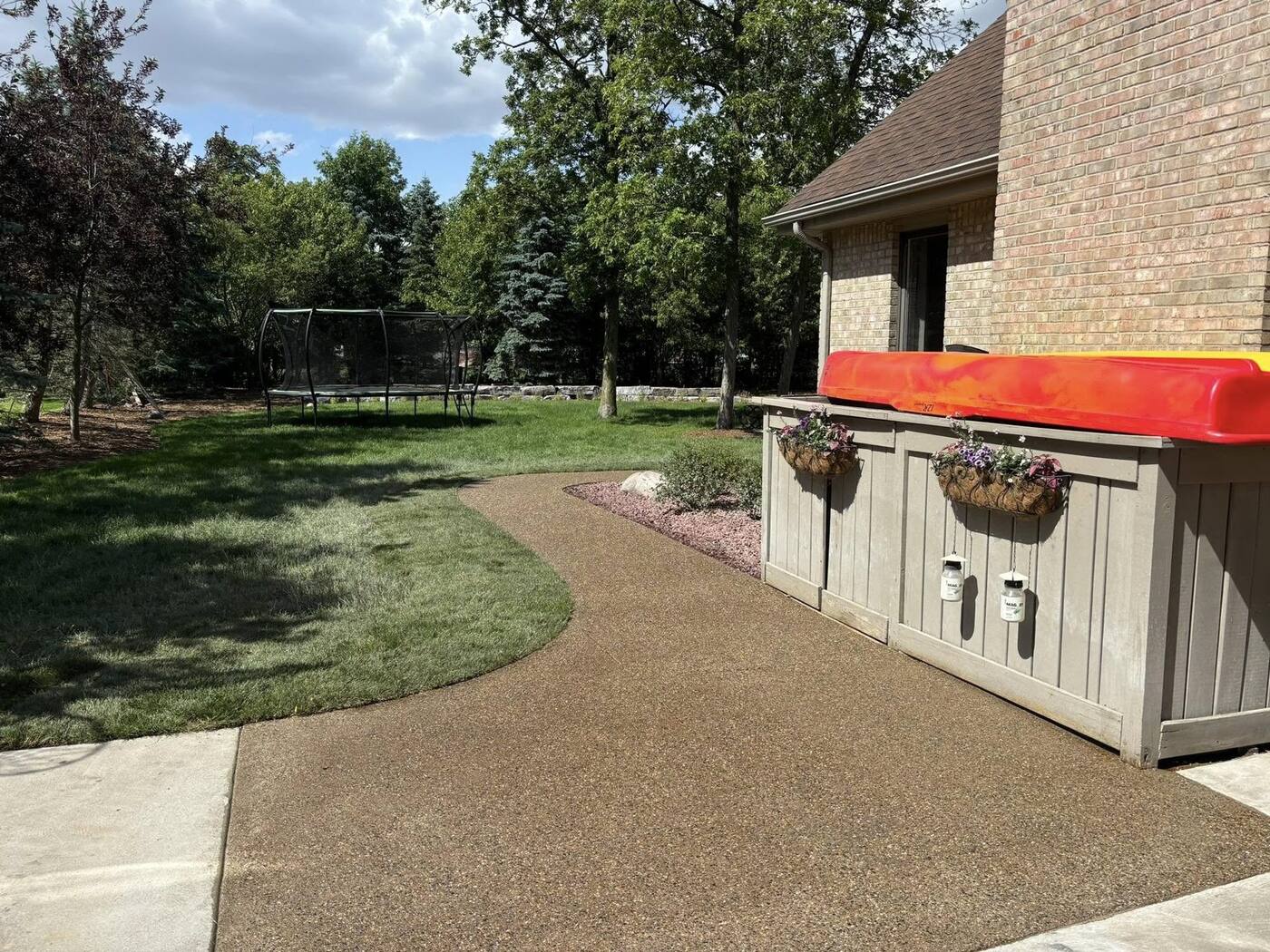 Exposed aggregate walk